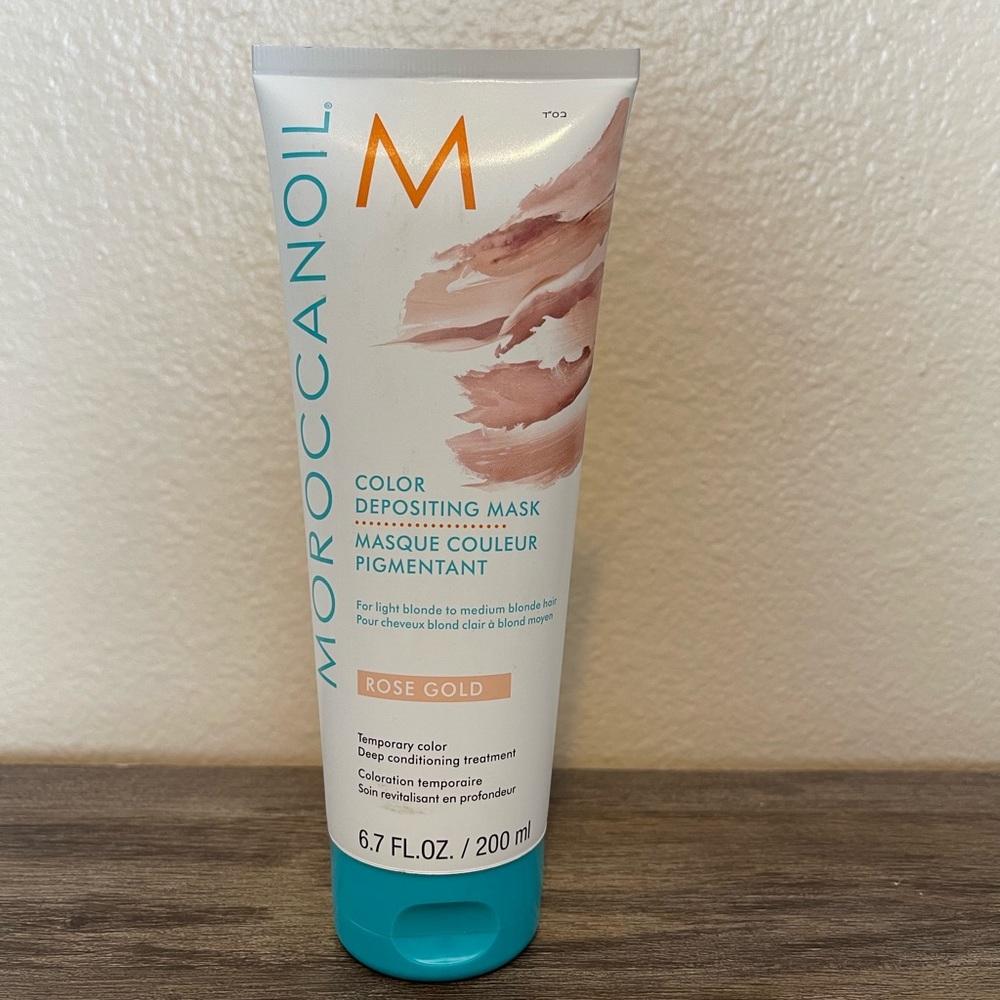 Moroccan oil color depositing mask in rose gold.